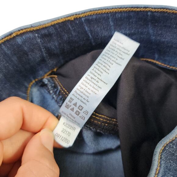 Spanx Womens Cropped Flare Denim Jeans Size Small Dip Dye Hem Pull On High Rise - Picture 8 of 12